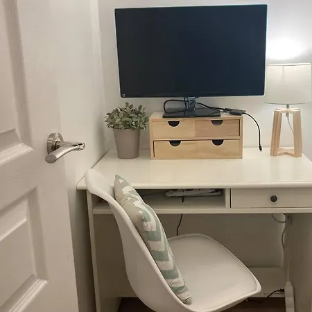 Appart. 100m², 4 Pieces, 2 Salle De Bains, Calme. *